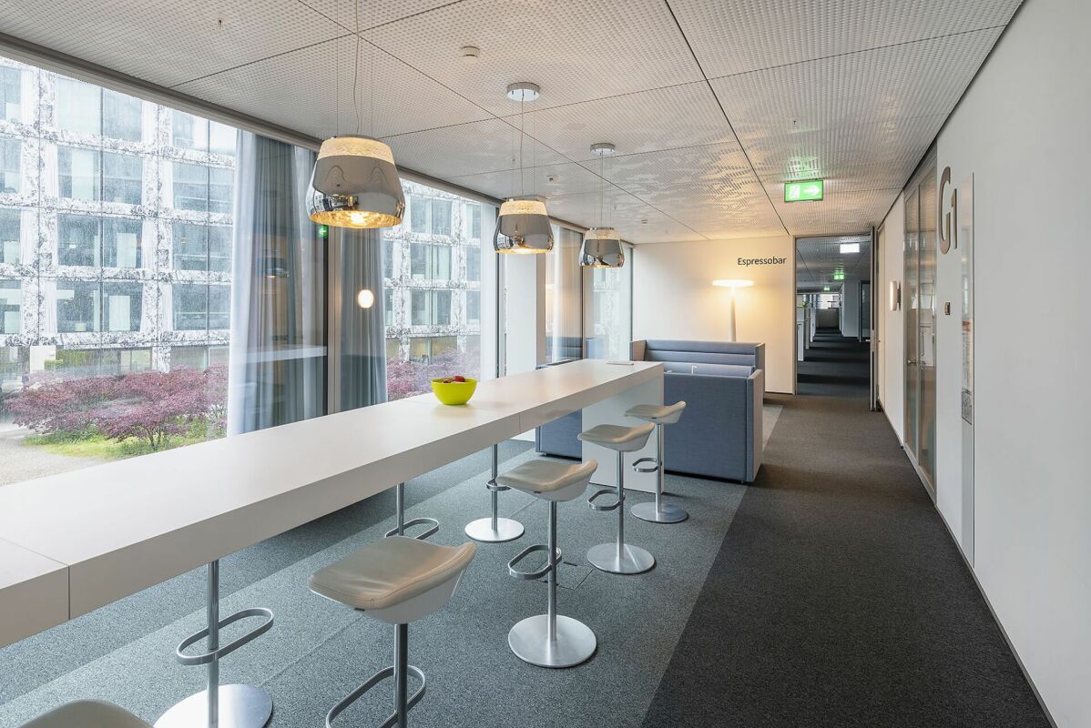 7420m² office
