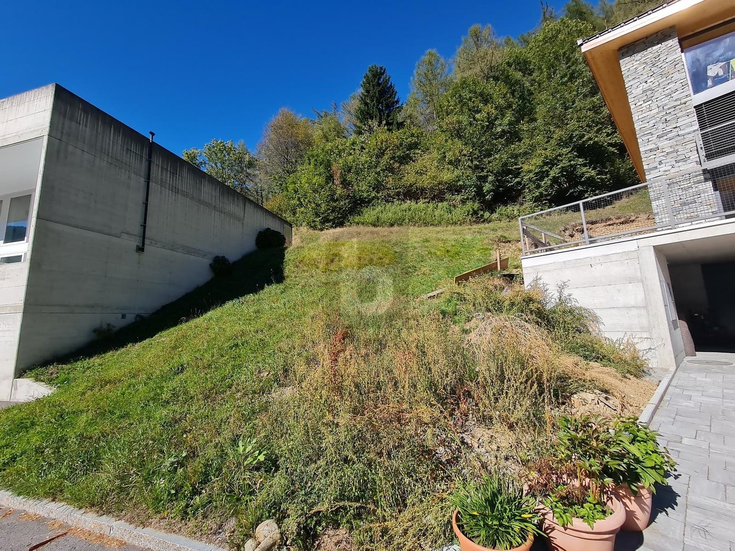 669m² building land