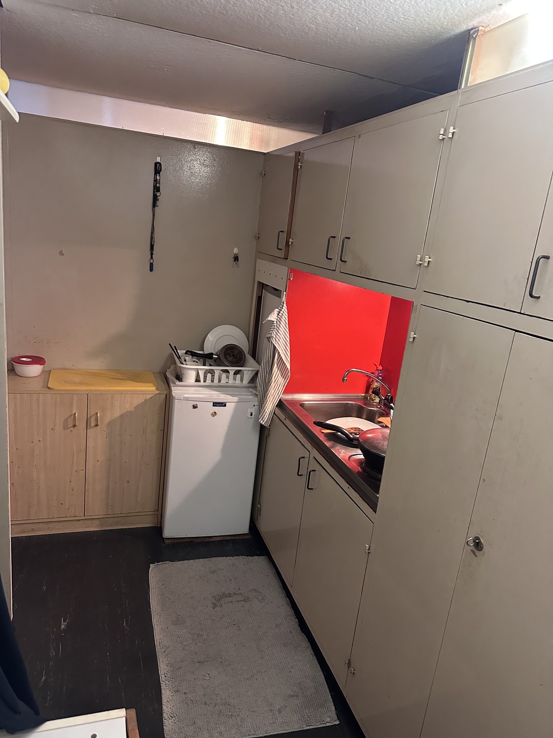 1 room apartment, Foto 3 von 3