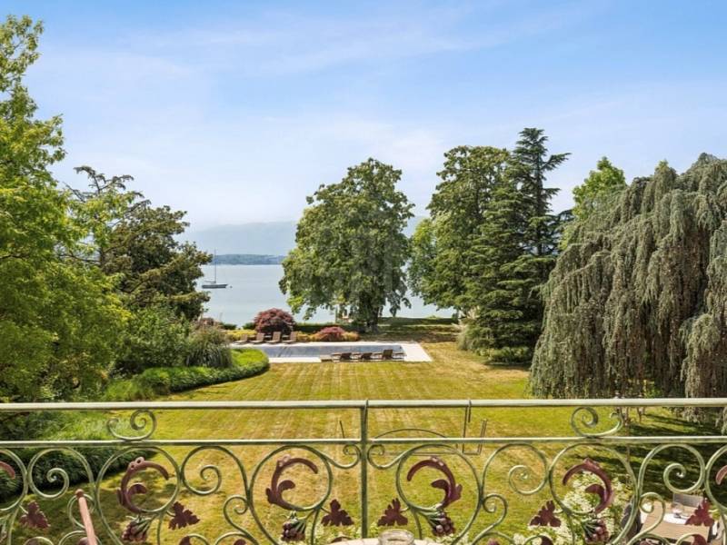14 Zimmer Einfamilienhaus, Foto 1 von 4