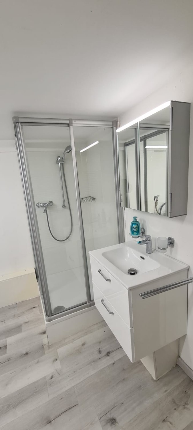 Chambre dans un appartement partagé