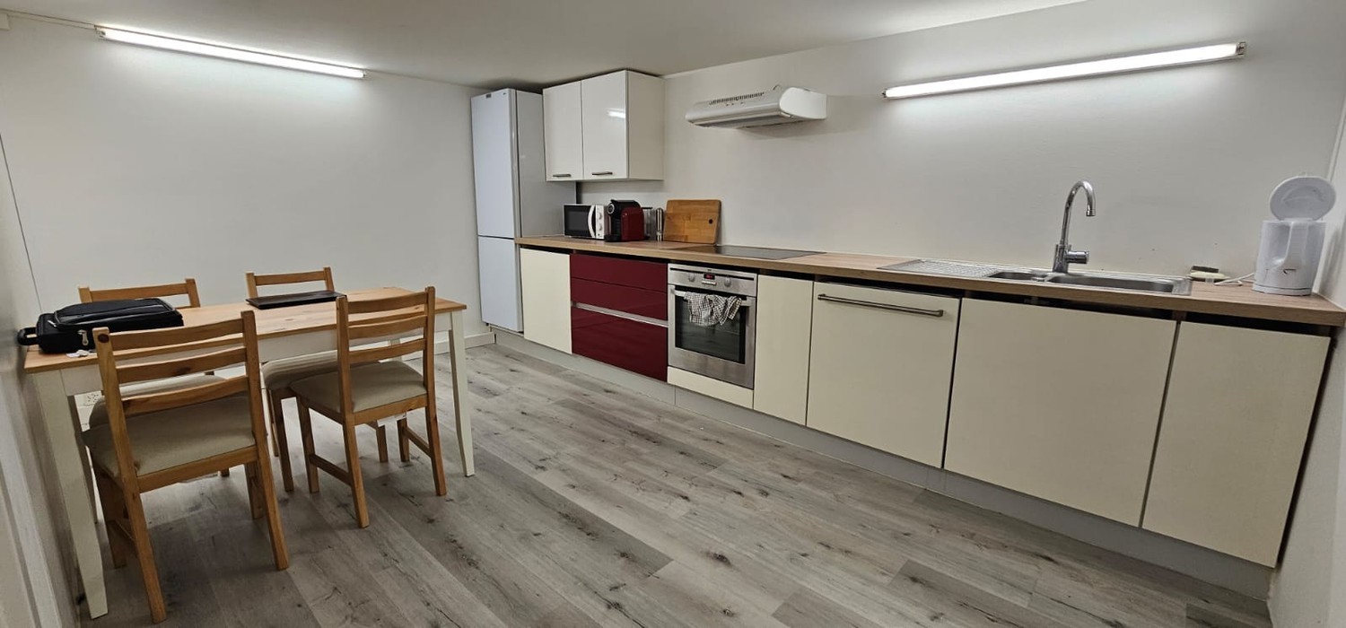 Chambre dans un appartement partagé