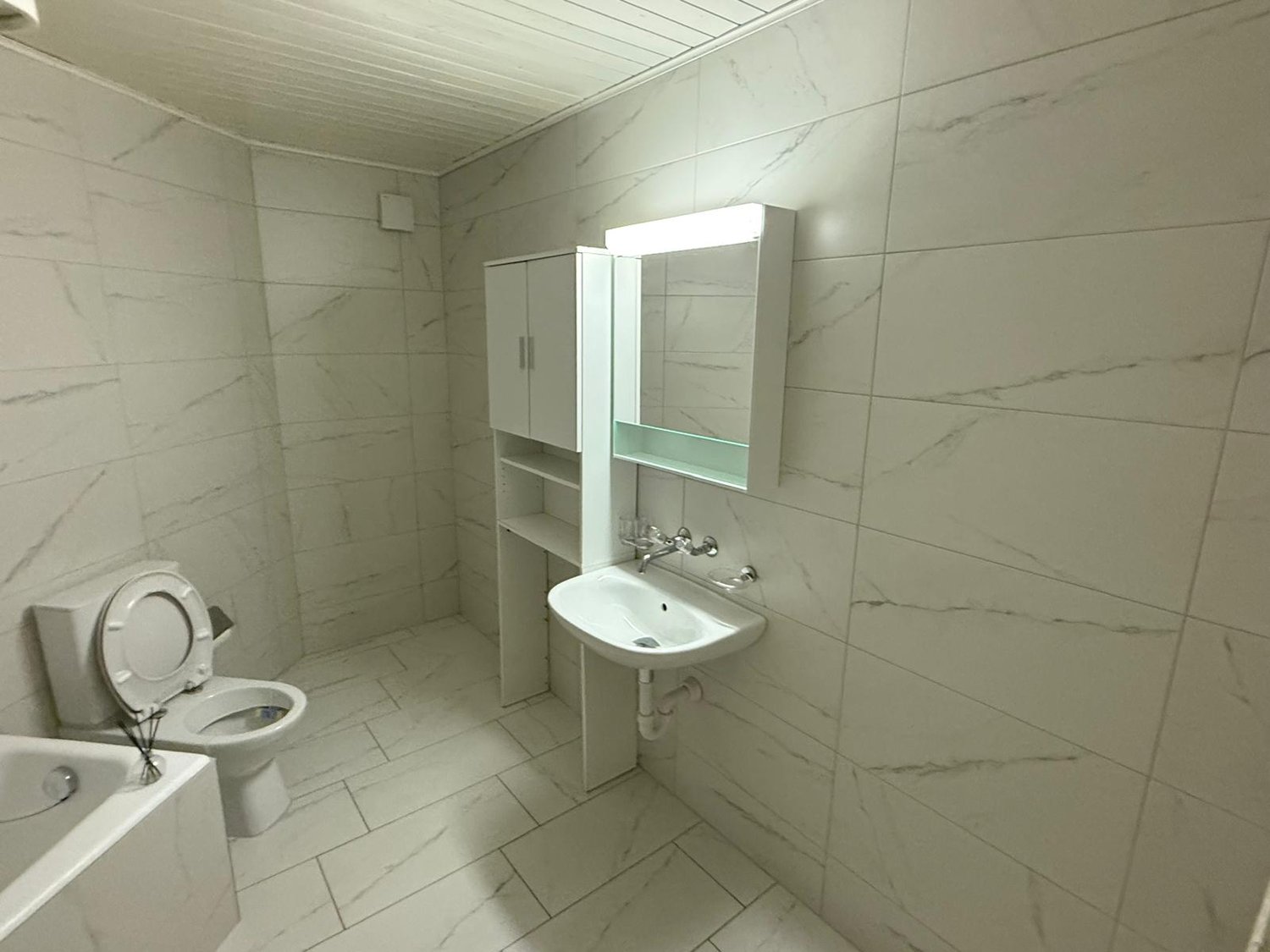 2 rooms furnished flat