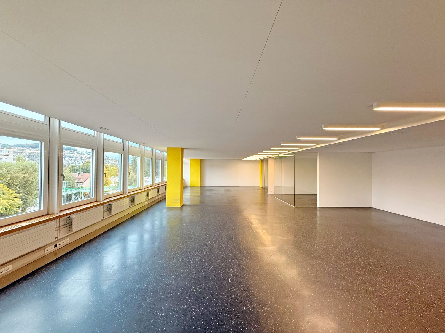 624m² office, Foto 2 von 10