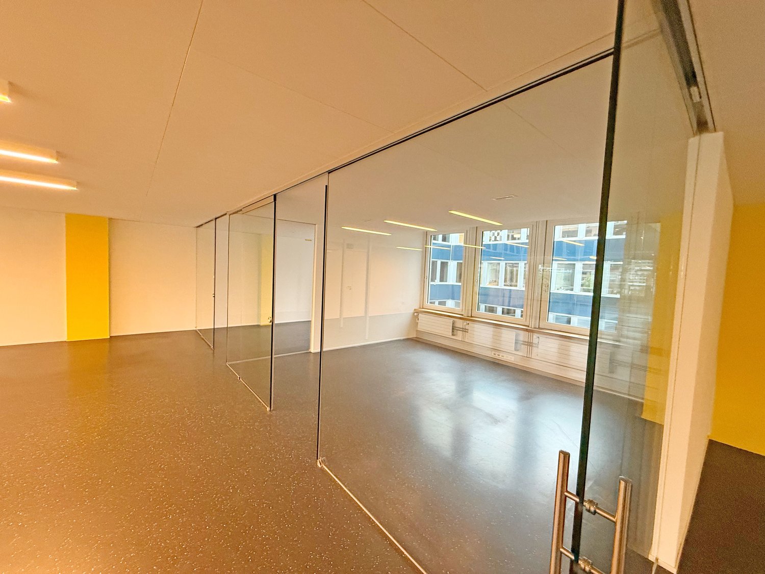 624m² office, Foto 7 von 10