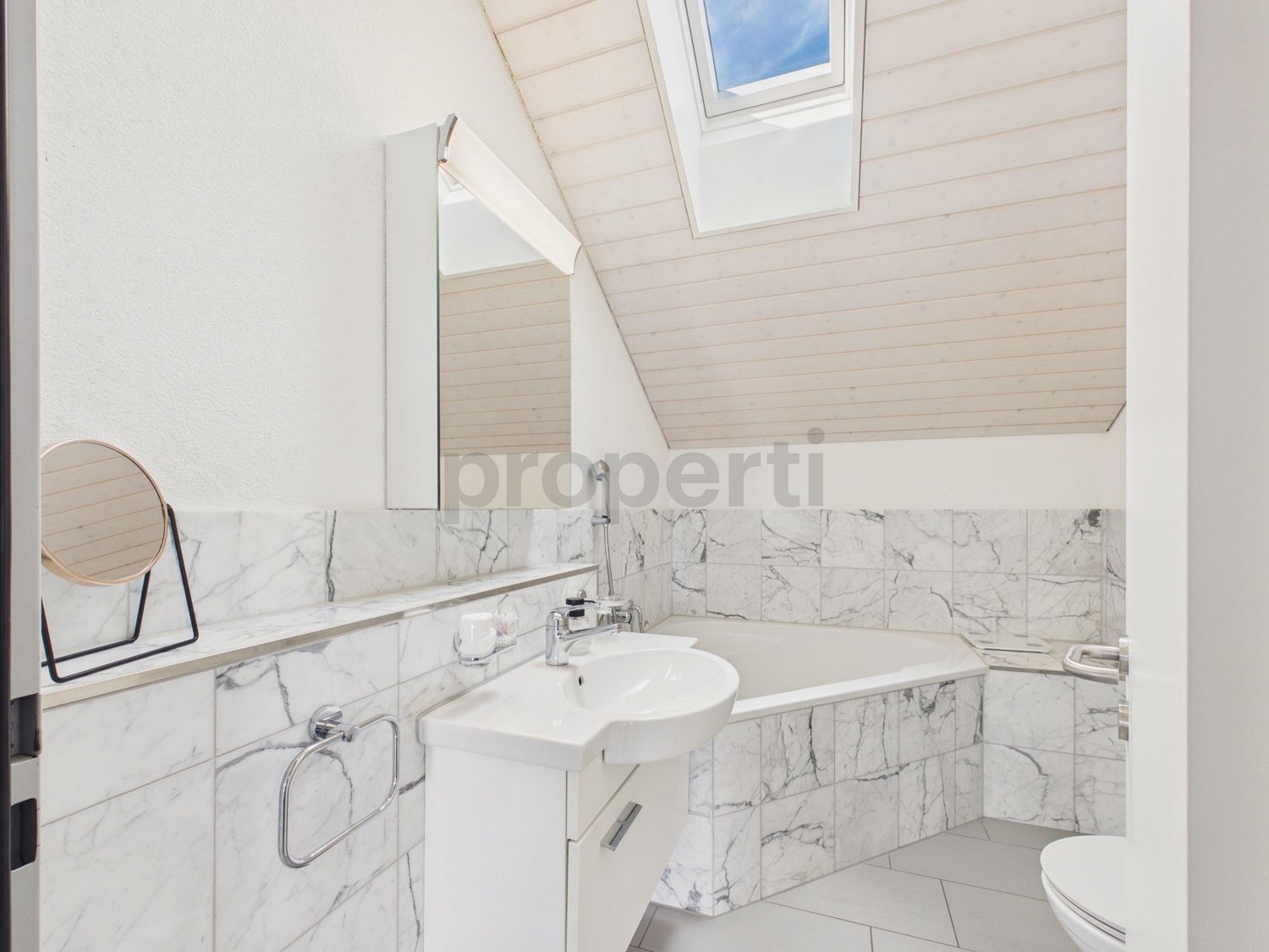 2 ½ rooms roof flat