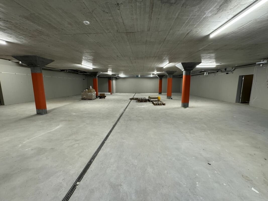 Posti per moto coperti (n. 1 / 2 / 3) in affitto da subito a CHF 70.00 al mese.