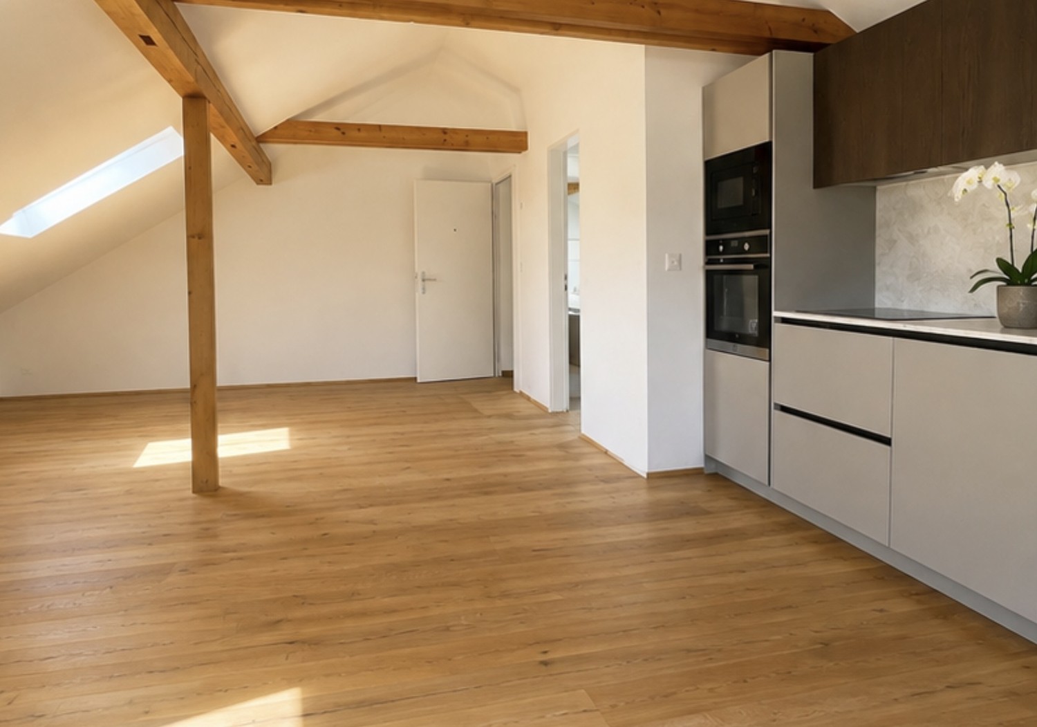 1 room apartment, Foto 1 von 5