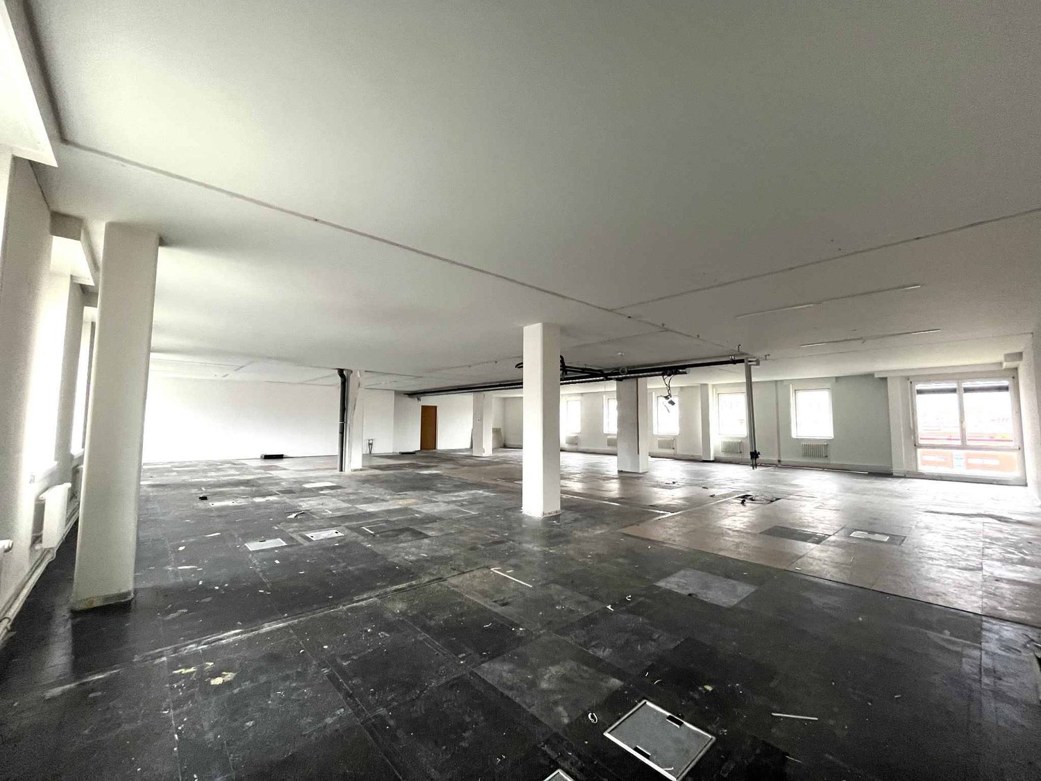 120m² Büro, Foto 4 von 10