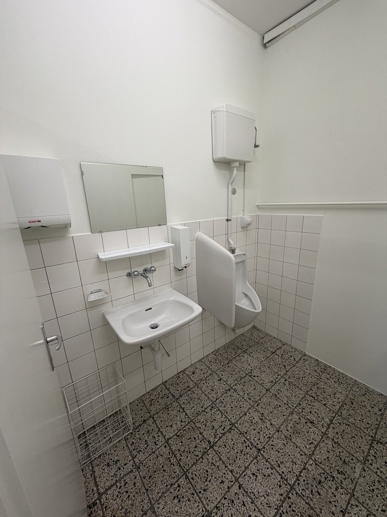 150m² commercial, photo 5 sur 5