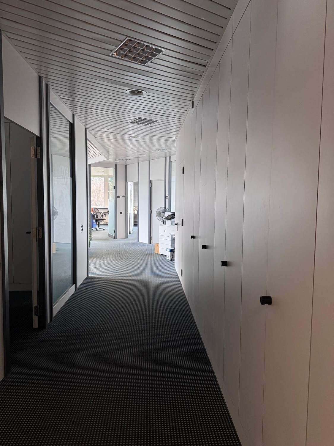 735m² commercial