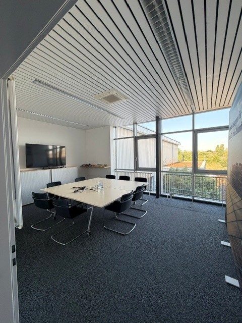 Commercial, Foto 8 von 10