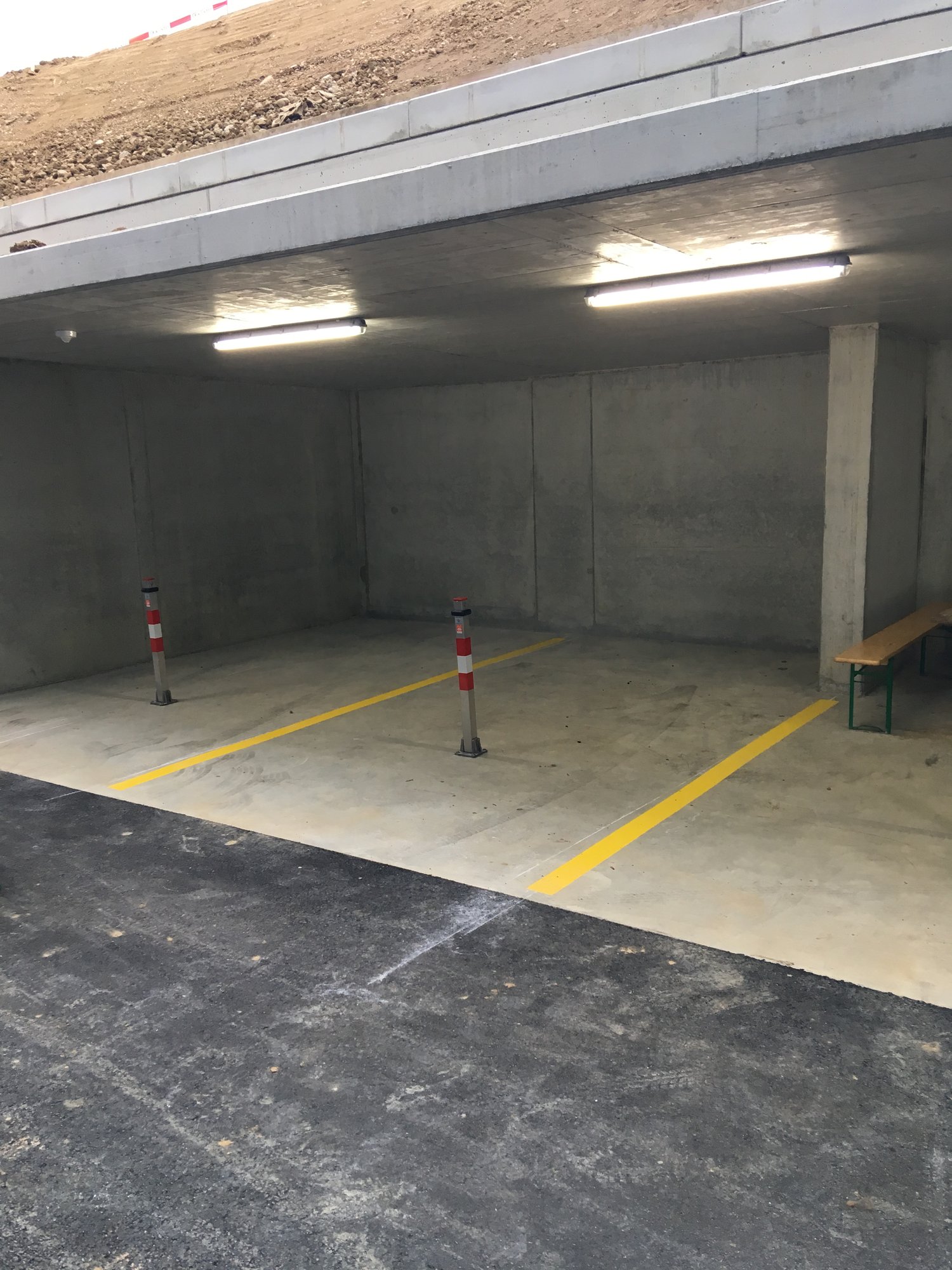 Covered slot, Foto 2 von 3