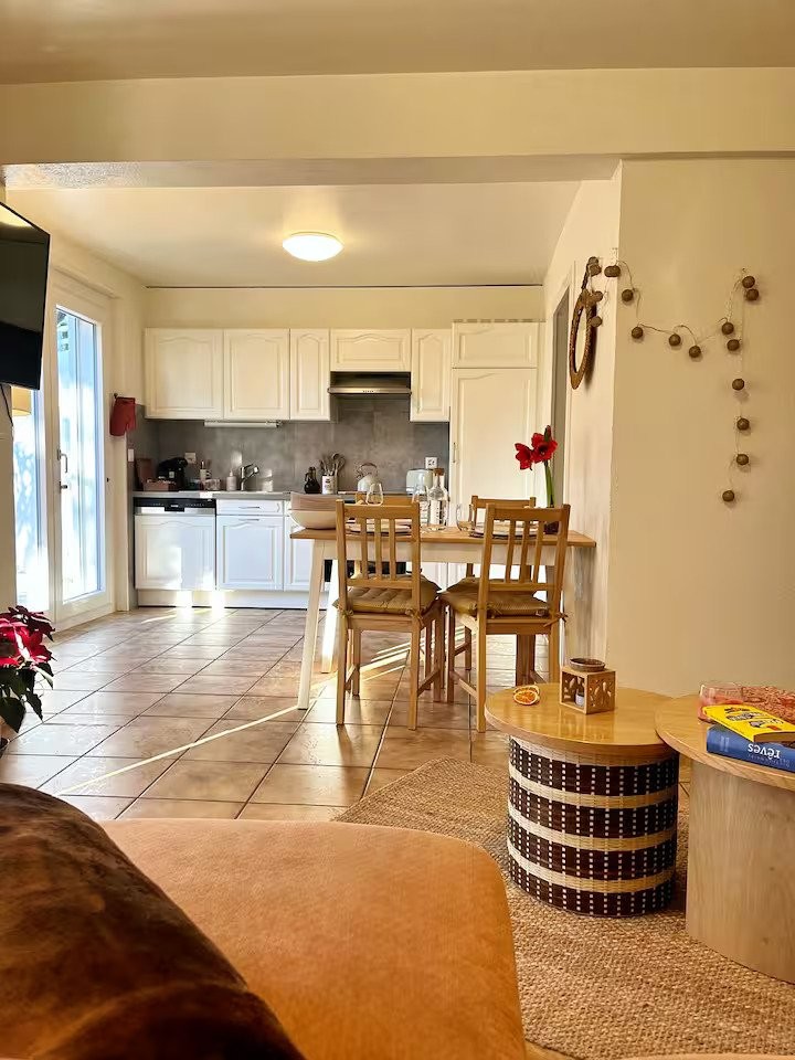 2 ½ Zimmer möblierte Wohnung