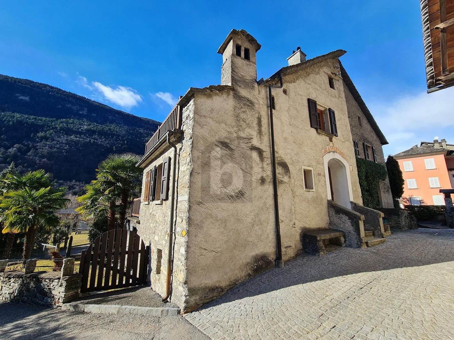 9 rooms chalet