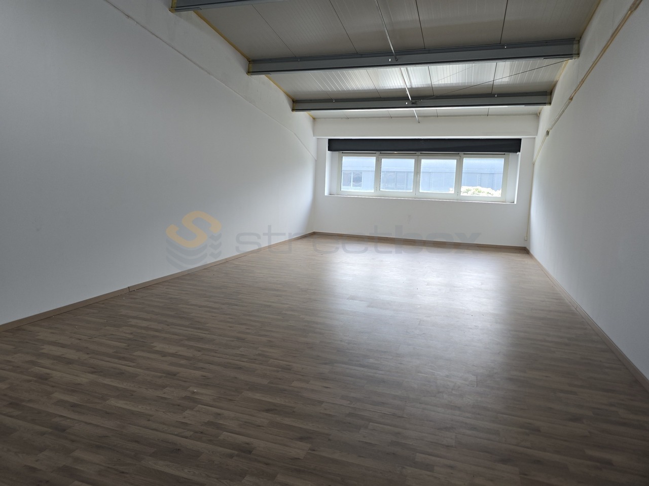 230m² Gewerbe, Foto 5 von 6
