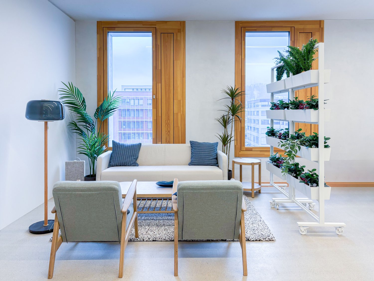 260m² office