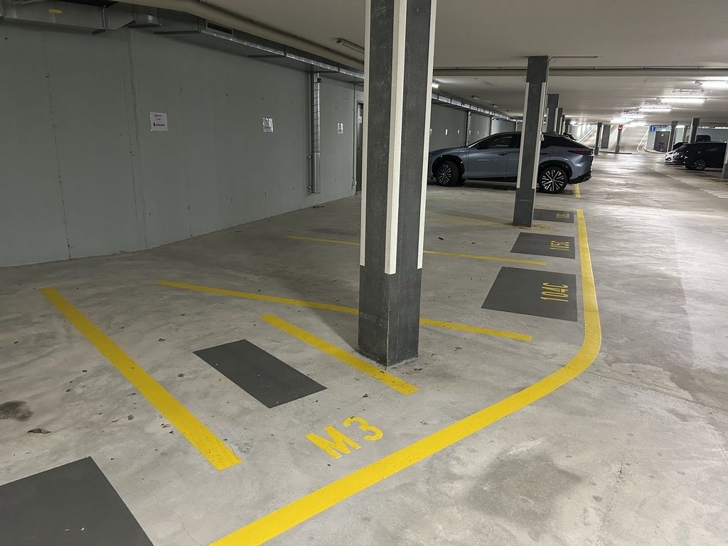 Covered bike parking, Foto 4 von 6