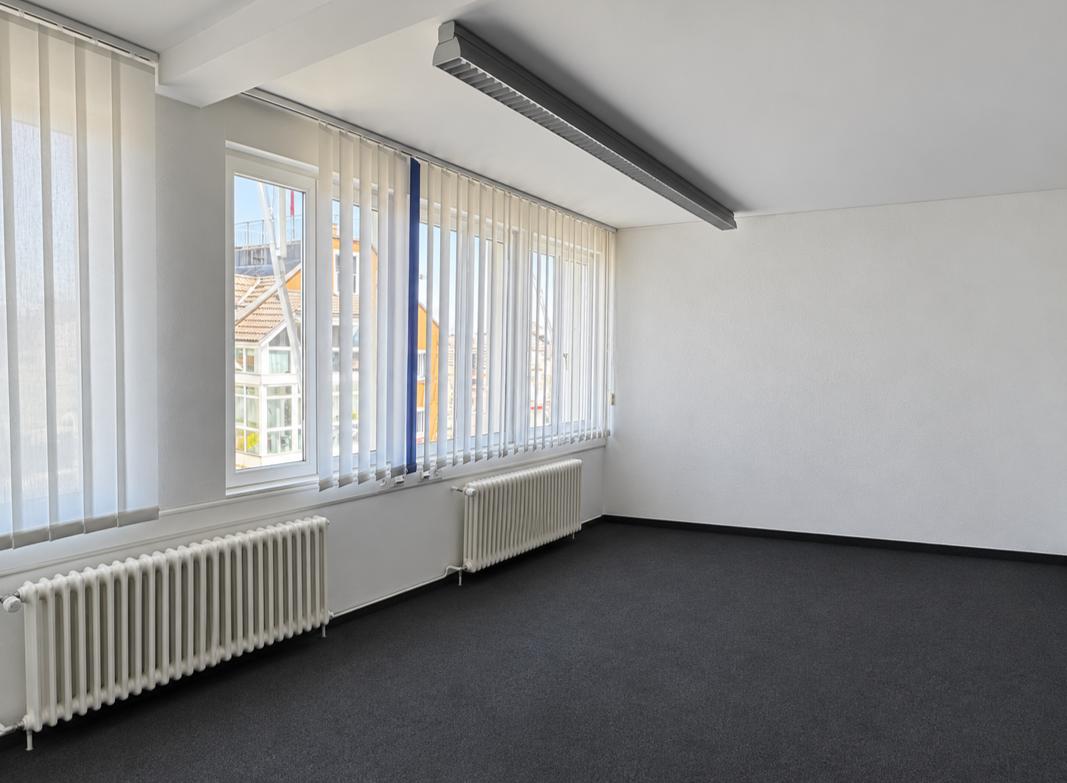 35m² commercial