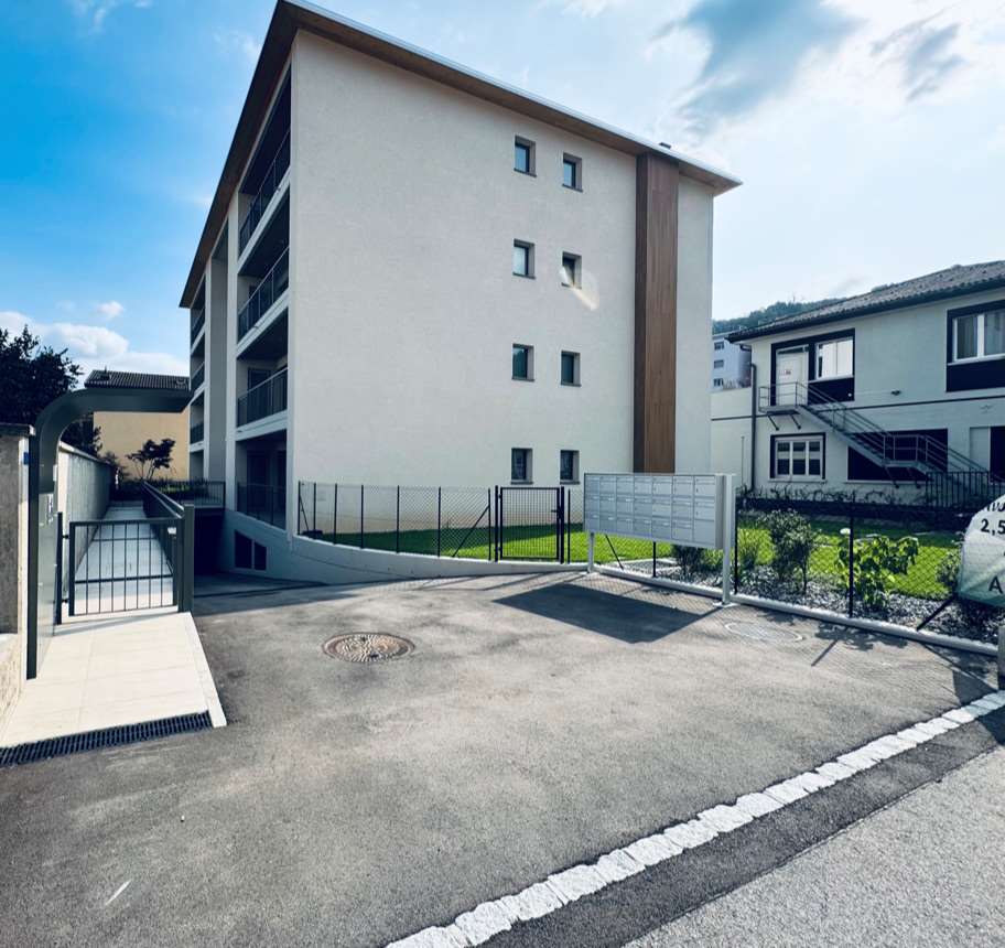 Möblierte 2 ½ Zimmer Wohnung