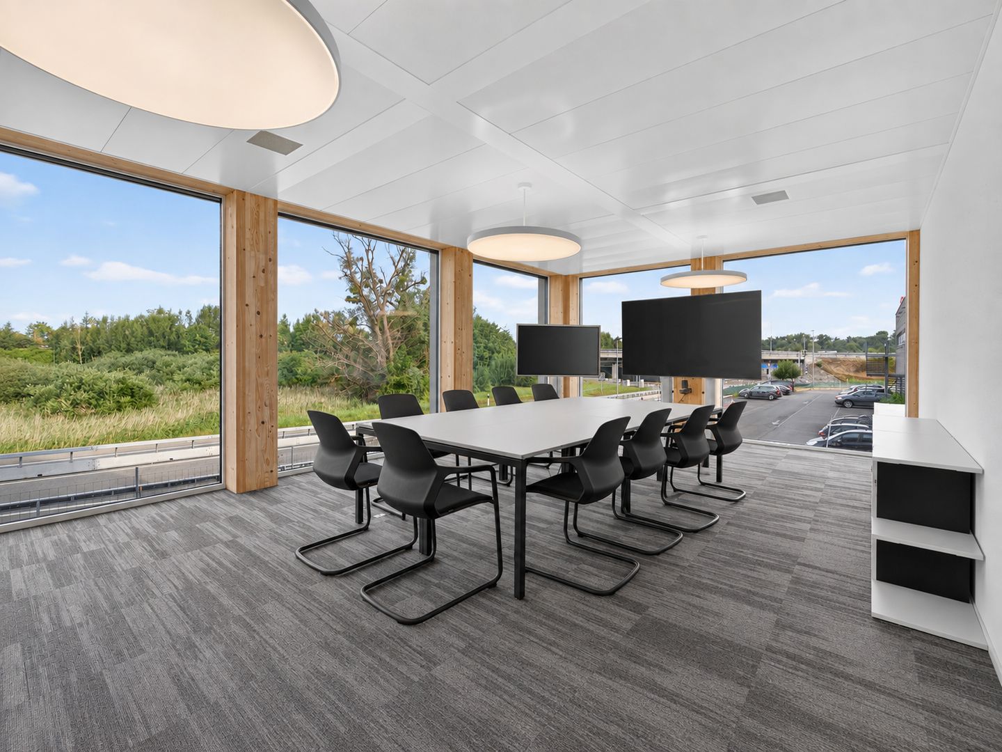 287m² commercial