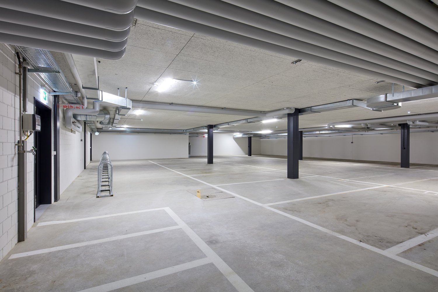 976m² commerciale