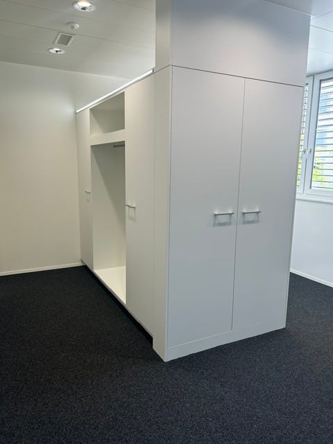 106m² office