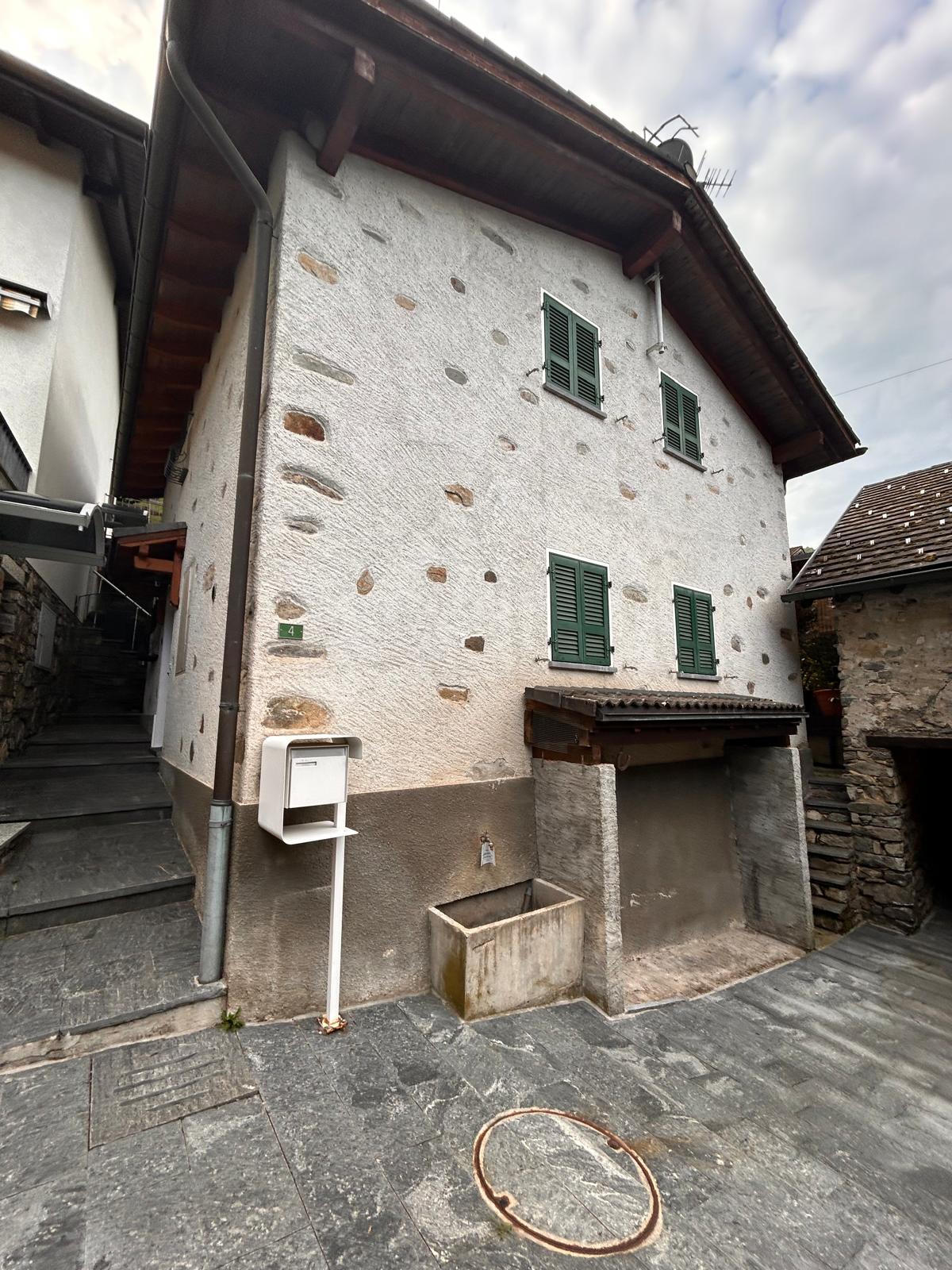4 ½ Zimmer Einfamilienhaus, Foto 2 von 10