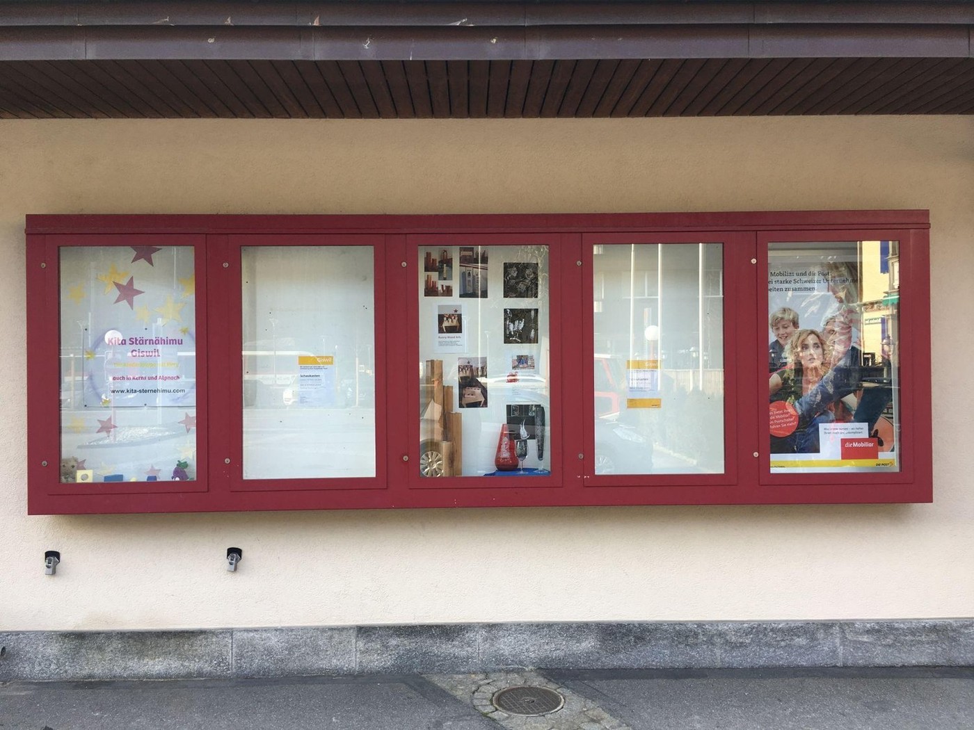 Advertising area, Foto 1 von 3