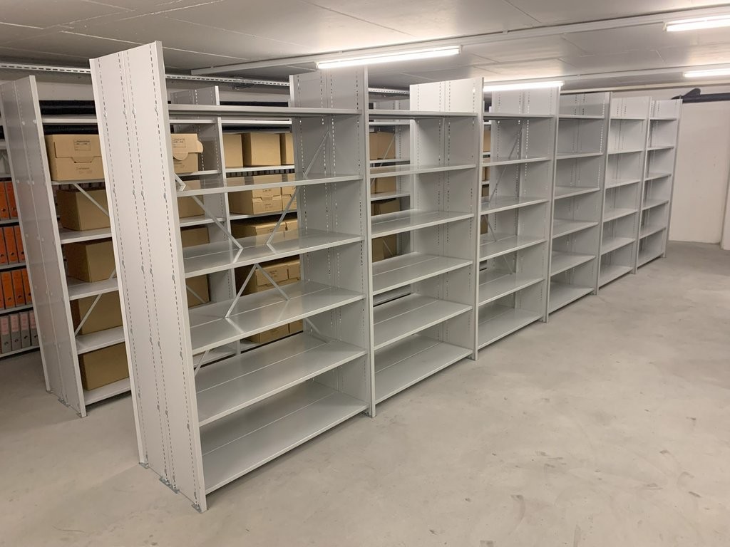 Local de stockage de 250m²