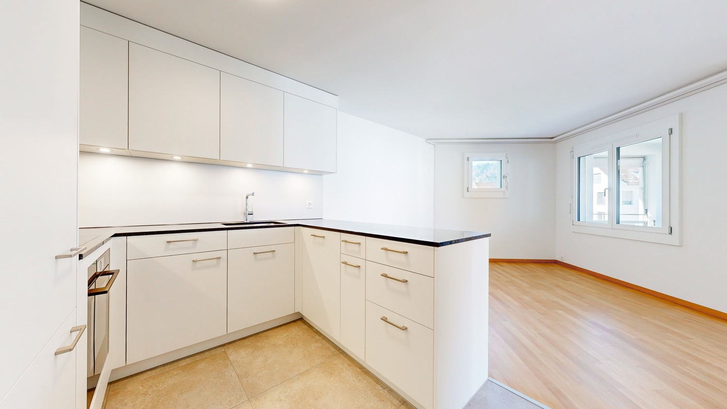 3 ½ rooms roof flat, Foto 1 von 10