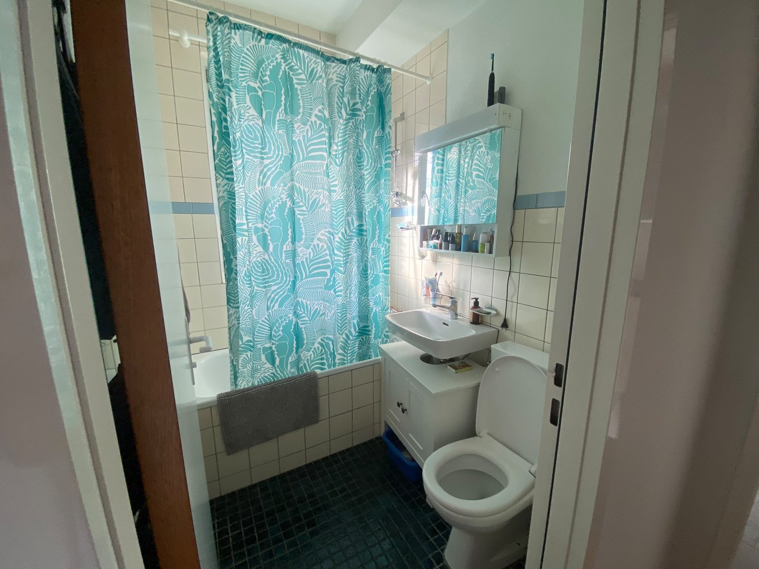 Room in a shared flat, Foto 3 von 5