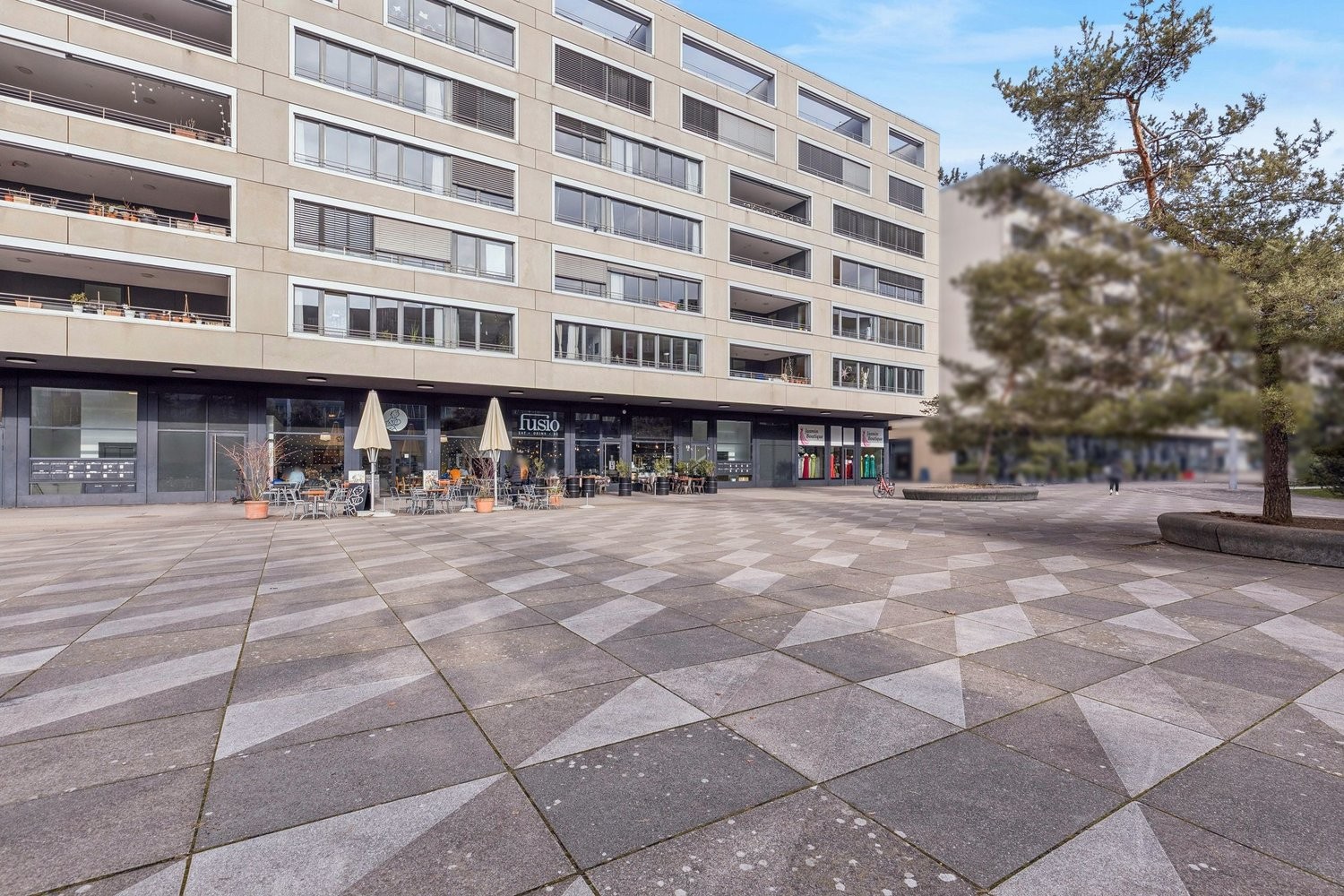 147m² shop, Foto 2 von 8