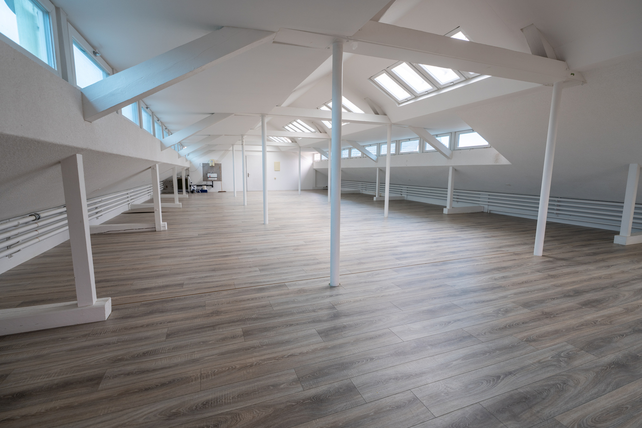 220m² commercial