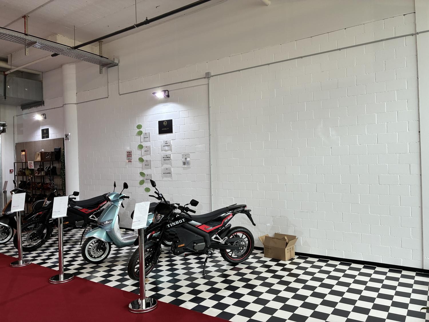 125-125m² commercial