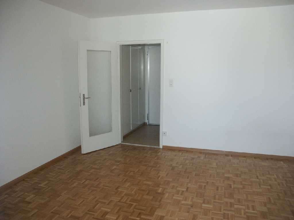 1 room apartment, Foto 2 von 6