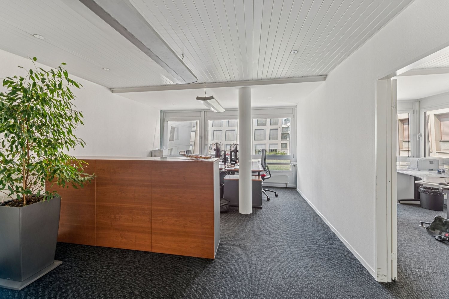 Office, Foto 2 von 10