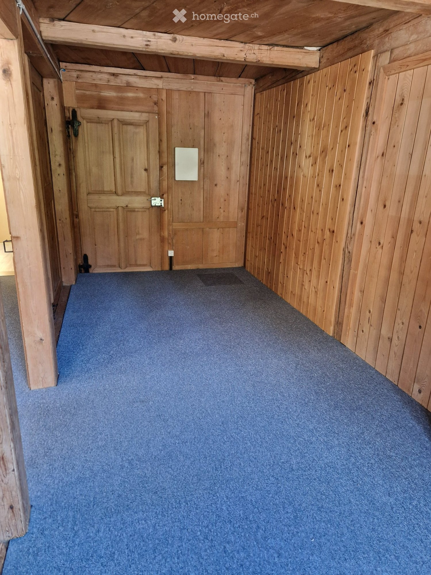 ab sofort zu vermieten originelle 2Zi Wohnung mit sep. WC und Dusche inkl. NK.
Parkplatz kann dazu gemietet werden mit CHF 40.00/Monat