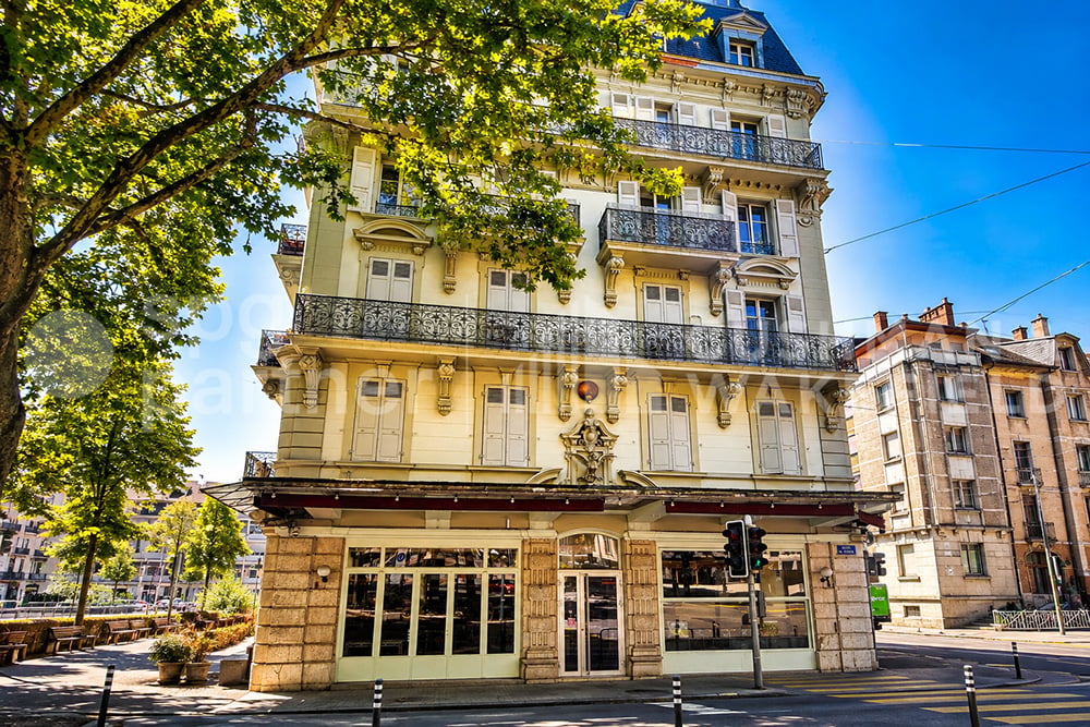 495m² commercial