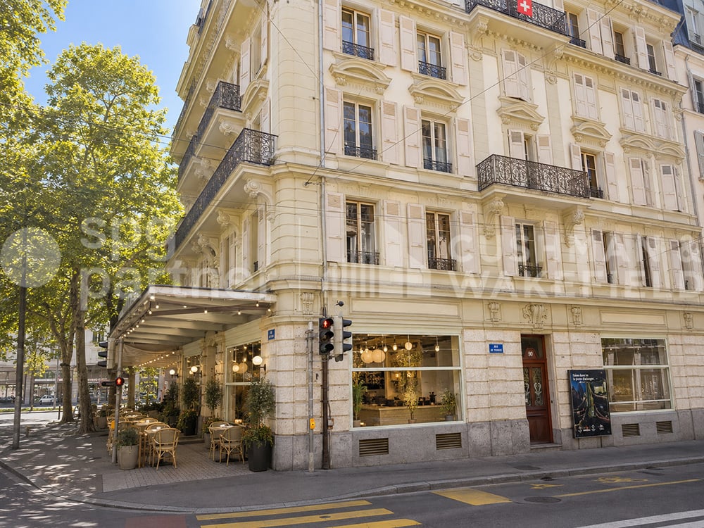 495m² commercial