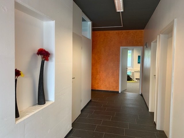 160m² Gewerbe, Foto 2 von 7