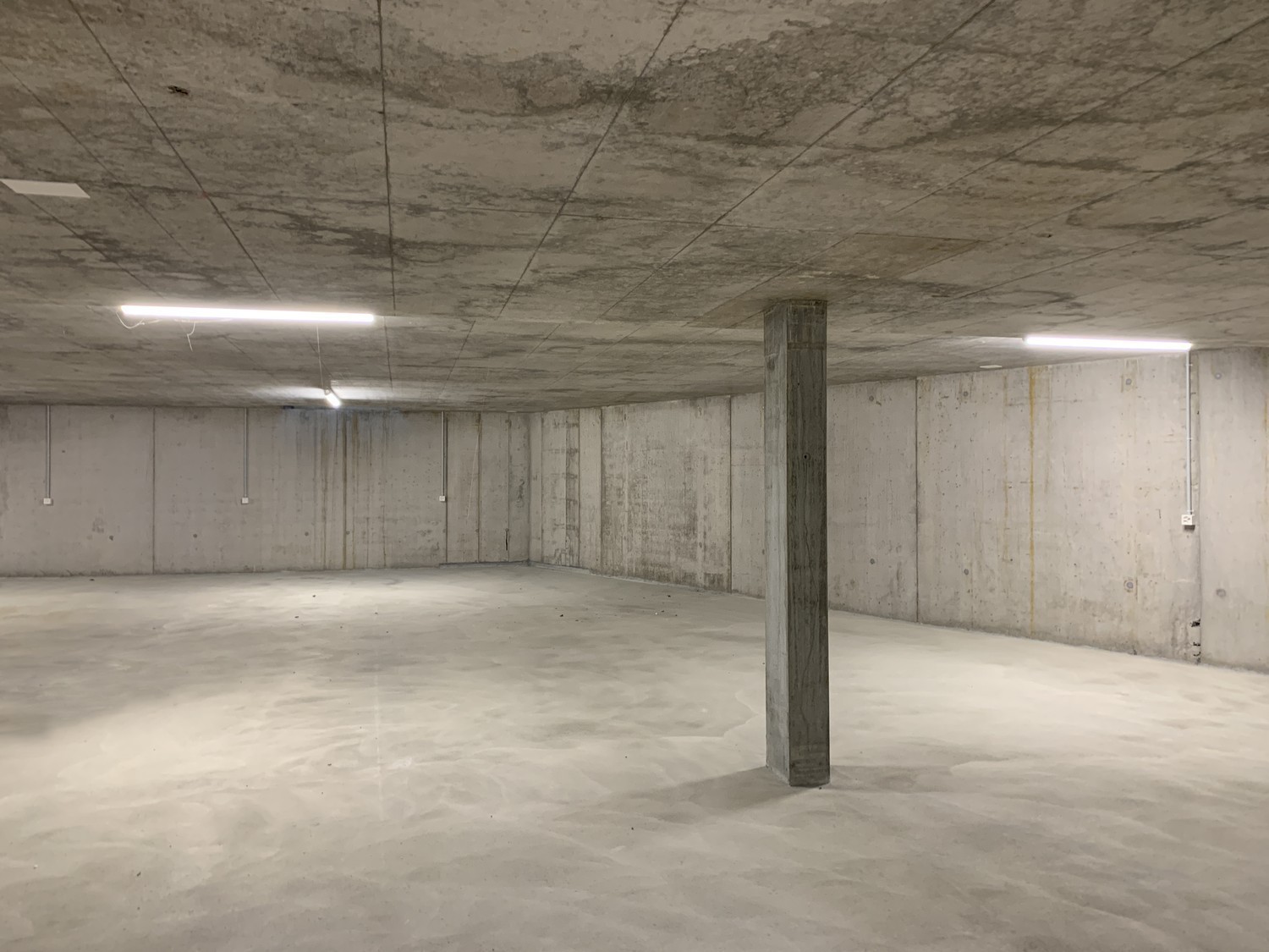 Underground slot