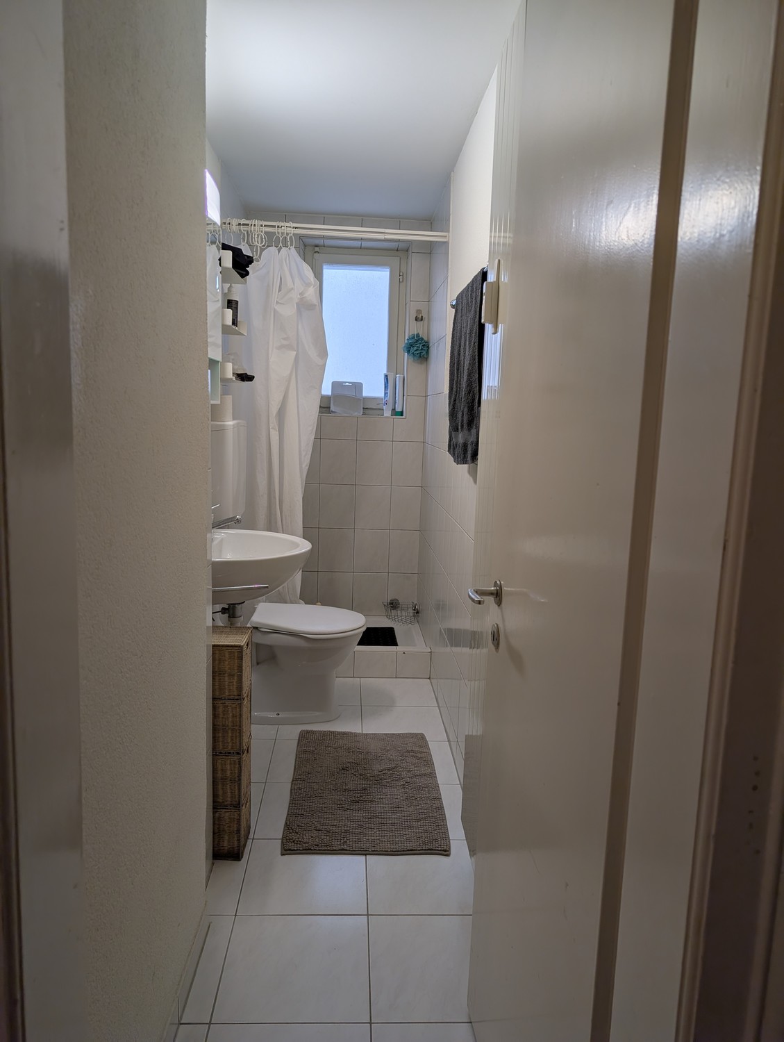 Zimmer in einer Wohngemeinschaft, Foto 3 von 6