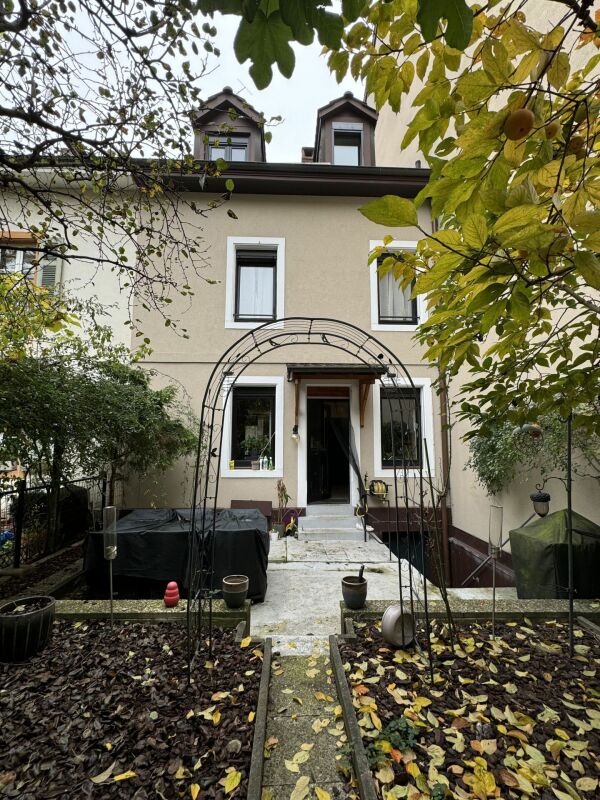 6 rooms row house