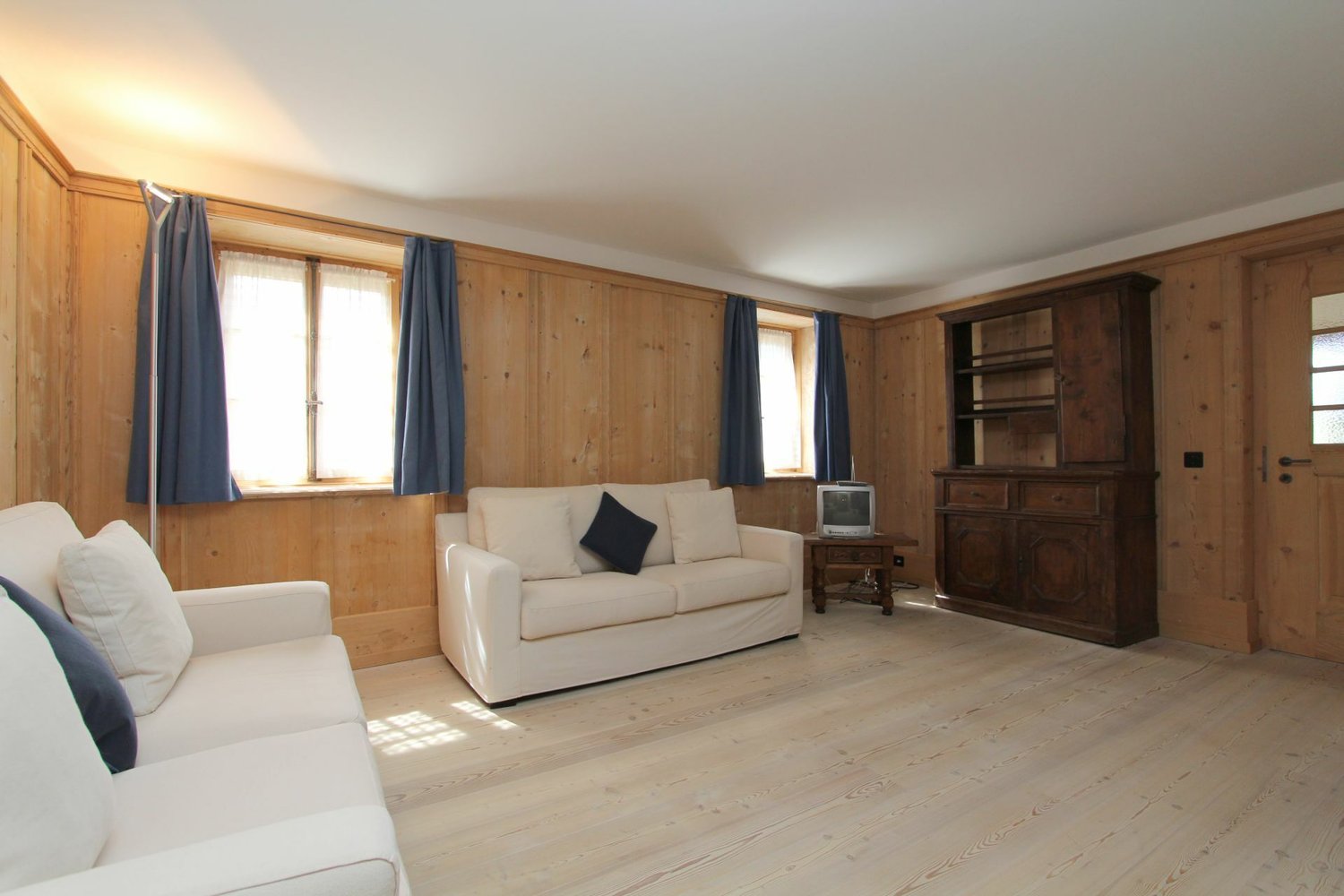 5 rooms apartment (4)
