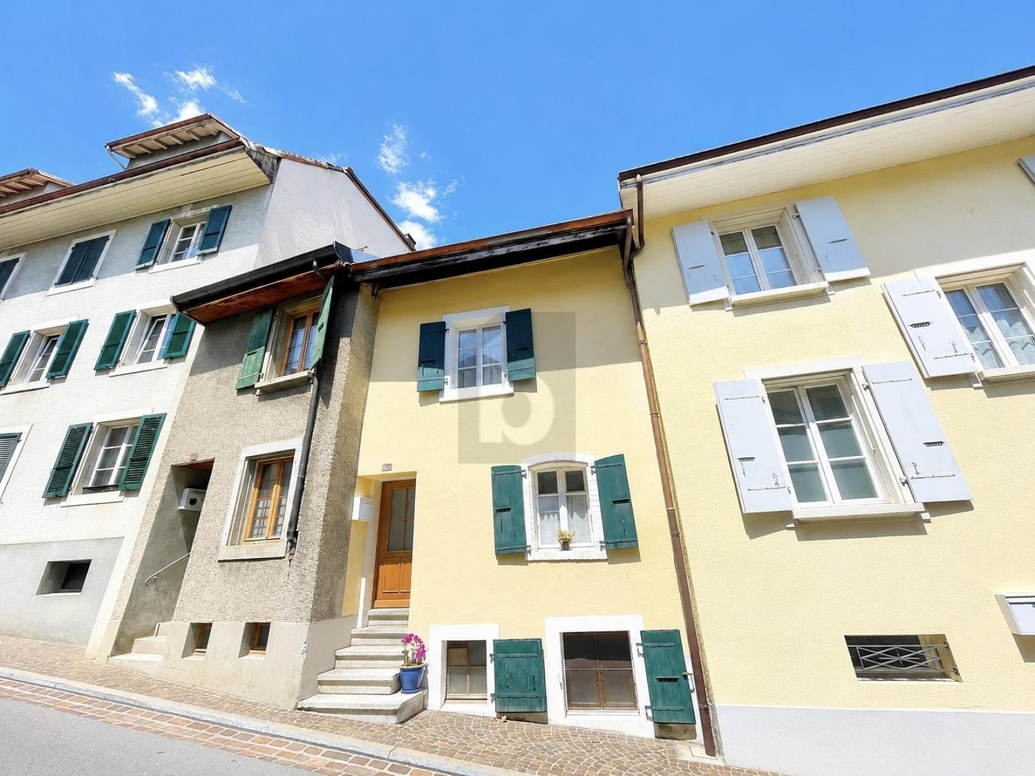 4 rooms single house