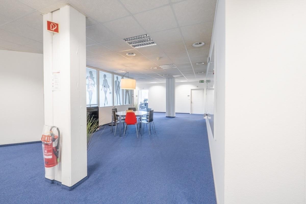 Office, Foto 4 von 9