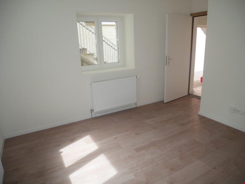 1 room apartment, Foto 2 von 10