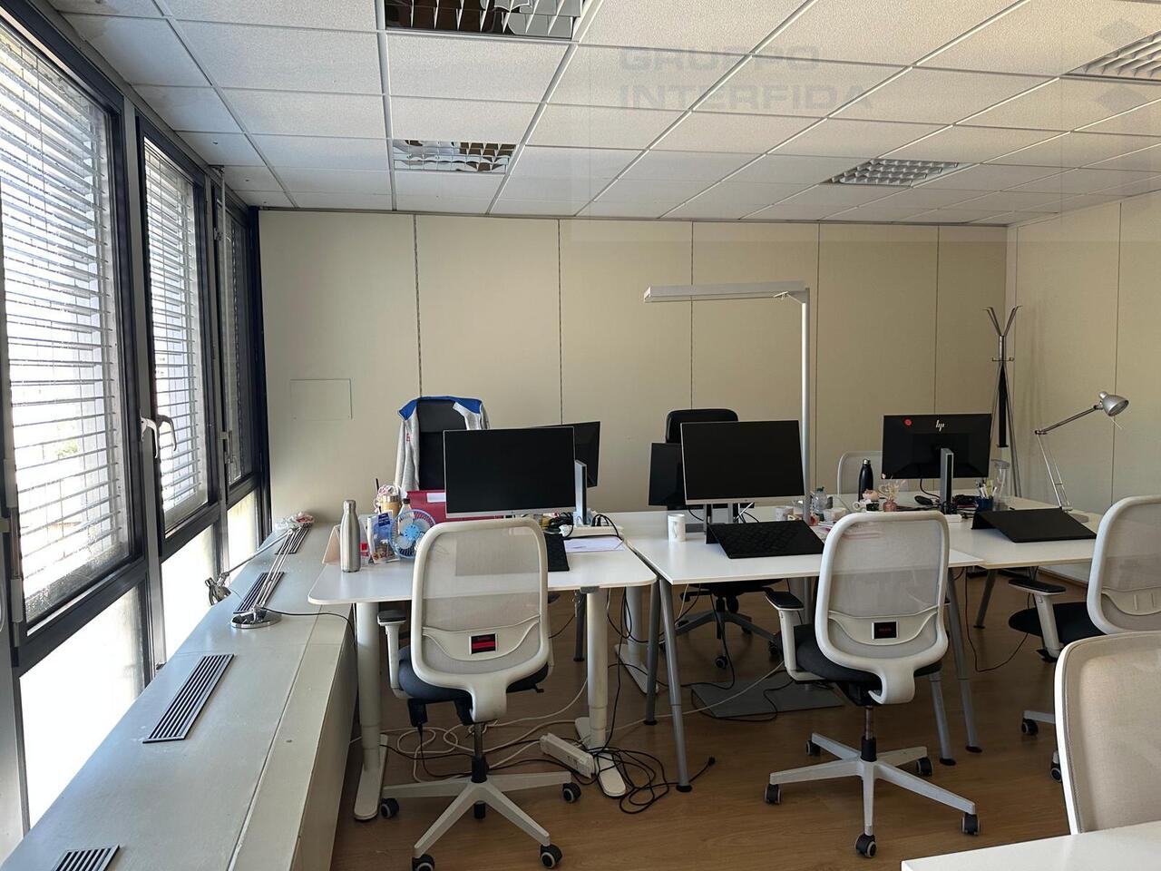 332m² Büro, Foto 6 von 9