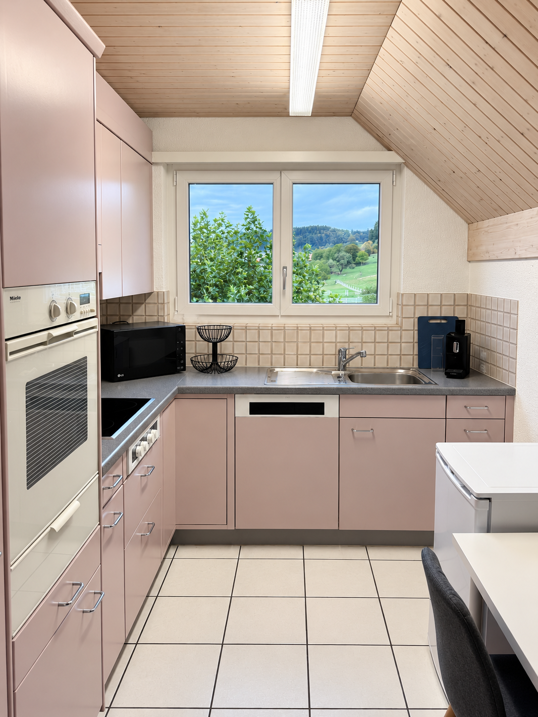 3 ½ rooms roof flat, Foto 9 von 10